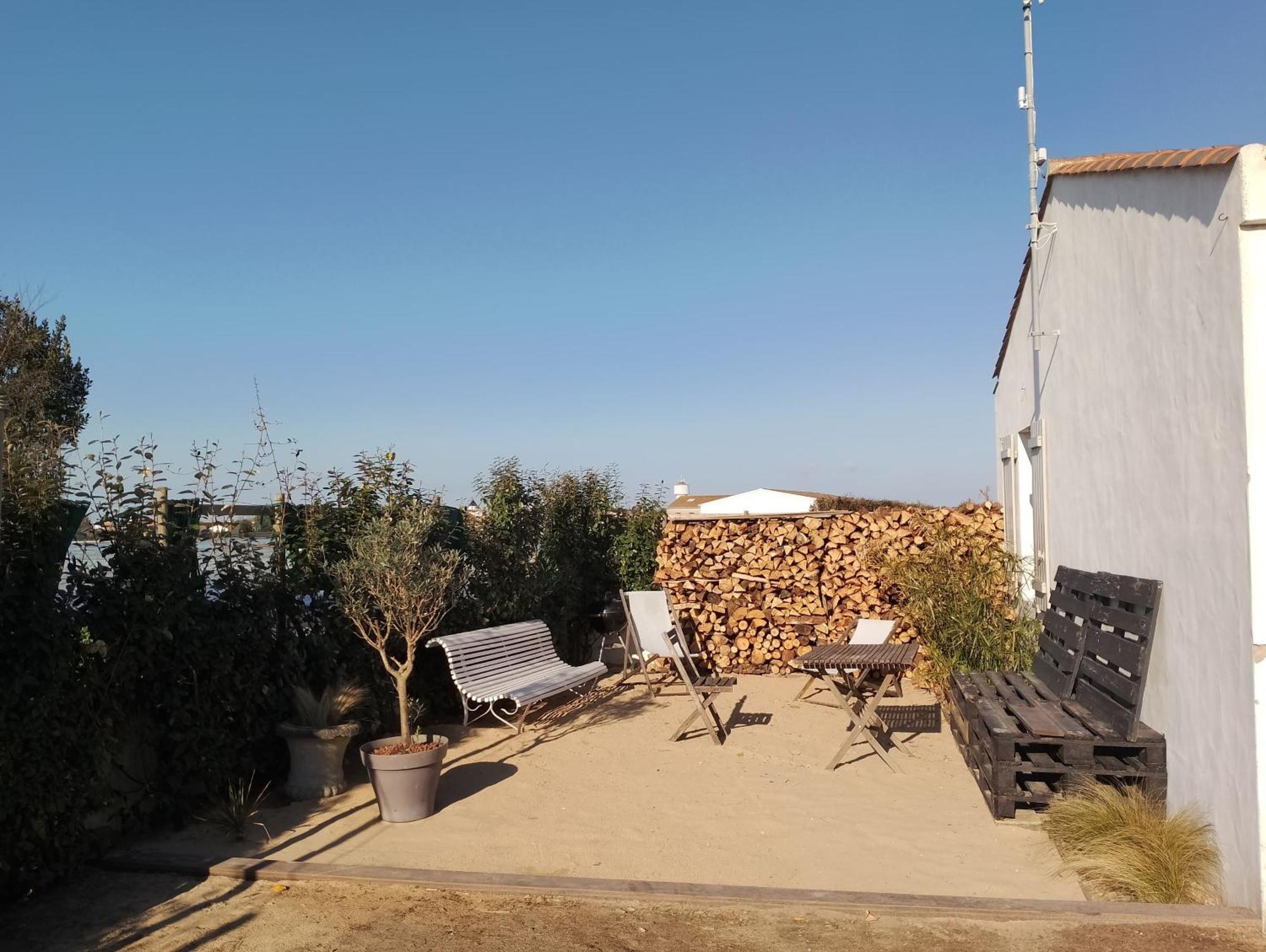 Jolie Maison De Vacances Noirmoutrine Noirmoutier-en-l'Ile Exterior photo